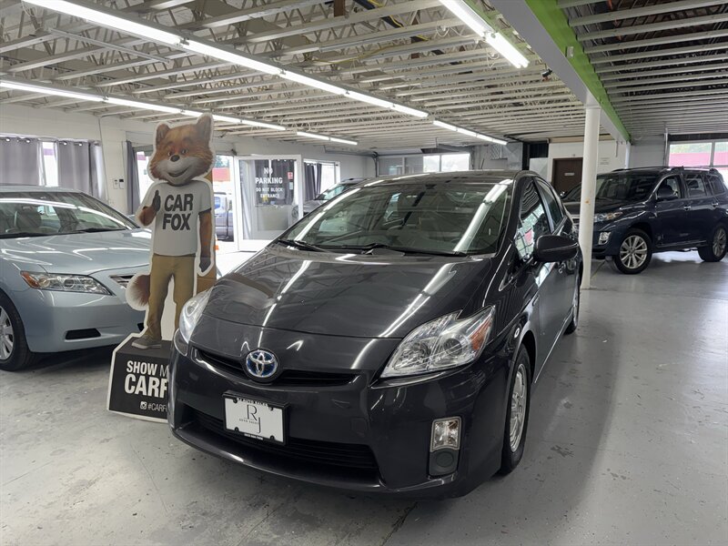 2010 Toyota Prius IV 2 OWNER 35 SERVICE RECORDS   - Photo 1 - Portland, OR 97267