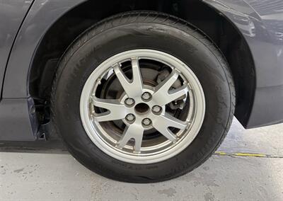 2010 Toyota Prius IV 2 OWNER 35 SERVICE RECORDS - Photo 19 - Portland, OR 97267