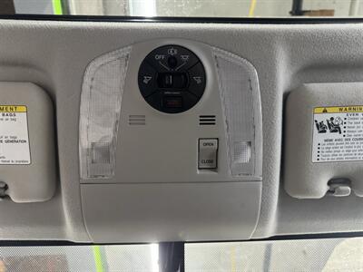 2010 Toyota Prius IV 2 OWNER 35 SERVICE RECORDS - Photo 17 - Portland, OR 97267