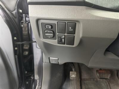 2010 Toyota Prius IV 2 OWNER 35 SERVICE RECORDS - Photo 16 - Portland, OR 97267