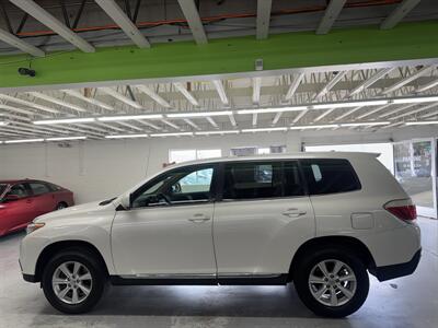 2012 Toyota Highlander 1 OWNER (22 SERVICE RECORDS)   - Photo 9 - Portland, OR 97267