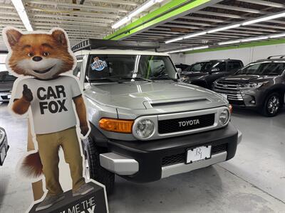 2010 Toyota FJ Cruiser ONE OWNER 25 SERVICE   - Photo 2 - Portland, OR 97267