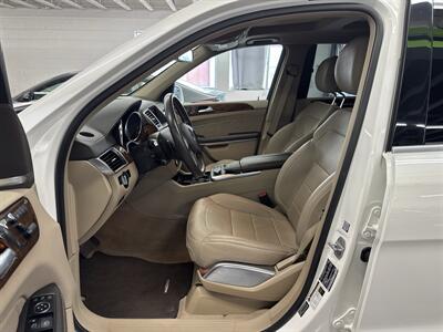 2015 Mercedes-Benz GL 550 4MATIC LOW MILES 68k (2 OWNERS) - Photo 13 - Portland, OR 97267