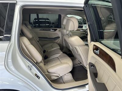 2015 Mercedes-Benz GL 550 4MATIC LOW MILES 68k (2 OWNERS) - Photo 16 - Portland, OR 97267