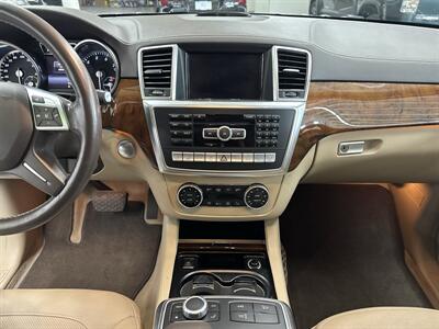 2015 Mercedes-Benz GL 550 4MATIC LOW MILES 68k (2 OWNERS) - Photo 17 - Portland, OR 97267