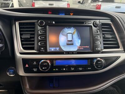 2017 Toyota Highlander Hybrid Limited Platinum ONE OWNER   - Photo 21 - Portland, OR 97267