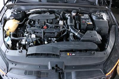 2022 Kia K5 GT-Line   - Photo 12 - North Hollywood, CA 91605