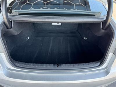 2016 Hyundai Genesis 3.8L   - Photo 12 - North Hollywood, CA 91605