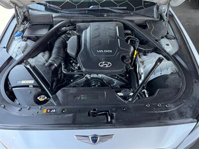 2016 Hyundai Genesis 3.8L   - Photo 11 - North Hollywood, CA 91605