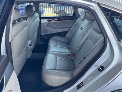 2016 Hyundai Genesis 3.8L   - Photo 22 - North Hollywood, CA 91605