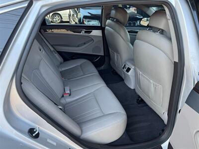 2016 Hyundai Genesis 3.8L   - Photo 9 - North Hollywood, CA 91605