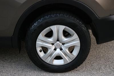 2014 Toyota RAV4 LE   - Photo 27 - North Hollywood, CA 91605