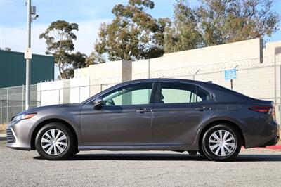 2022 Toyota Camry Hybrid LE  HYBRID - Photo 9 - North Hollywood, CA 91605