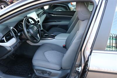 2022 Toyota Camry Hybrid LE  HYBRID - Photo 15 - North Hollywood, CA 91605