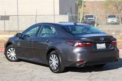2022 Toyota Camry Hybrid LE  HYBRID - Photo 14 - North Hollywood, CA 91605