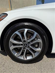 2018 Mercedes-Benz C 300   - Photo 9 - North Hollywood, CA 91605