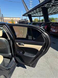 2014 Lexus CT 200h   - Photo 16 - North Hollywood, CA 91605