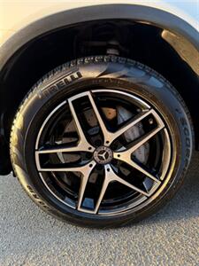 2019 Mercedes-Benz GLC GLC 300   - Photo 33 - North Hollywood, CA 91605