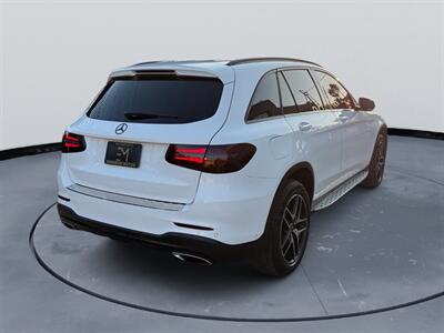 2019 Mercedes-Benz GLC GLC 300   - Photo 8 - North Hollywood, CA 91605