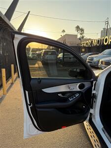 2019 Mercedes-Benz GLC GLC 300   - Photo 9 - North Hollywood, CA 91605