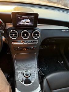 2019 Mercedes-Benz GLC GLC 300   - Photo 16 - North Hollywood, CA 91605