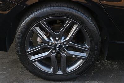 2020 Kia Forte GT Line   - Photo 18 - North Hollywood, CA 91605