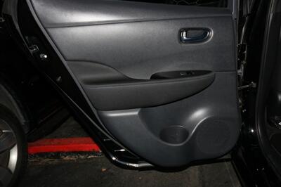 2020 Nissan LEAF SV   - Photo 22 - North Hollywood, CA 91605