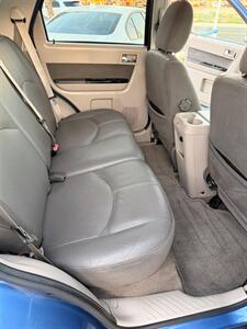 2009 Mazda Tribute i Sport   - Photo 10 - Laredo, TX 78041