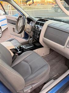 2009 Mazda Tribute i Sport   - Photo 9 - Laredo, TX 78041