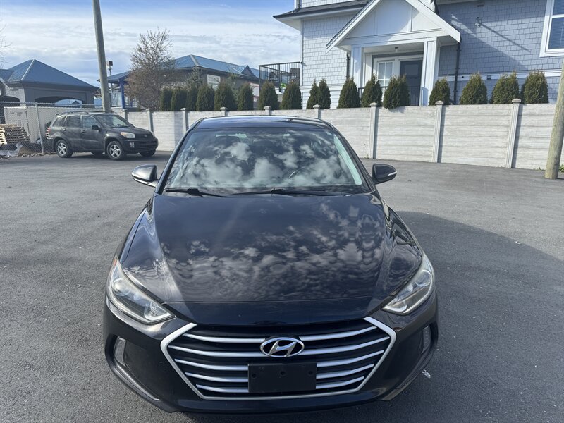 2017 Hyundai ELANTRA SE   - Photo 1 - Langley, BC V3A 4H1