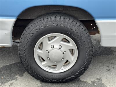 2008 Ford E-350 SD   - Photo 9 - Langley, BC V3A 4H1