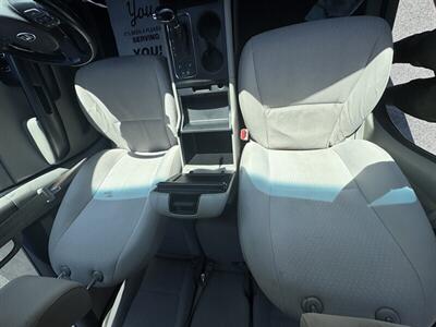 2016 Kia Sedona LX   - Photo 14 - Langley, BC V3A 4H1