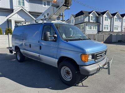 2007 Ford E-350 SD   - Photo 2 - Langley, BC V3A 4H1