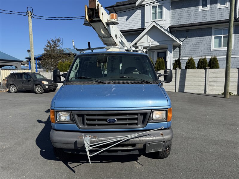 2007 Ford E-350 SD   - Photo 1 - Langley, BC V3A 4H1