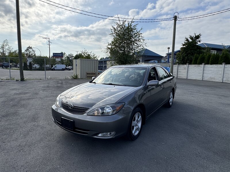 2003 Toyota Camry SE V6   - Photo 1 - Langley, BC V3A 4H1