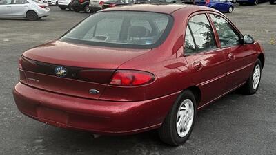 1999 Ford Escort SE - Photo 10 - Langley, BC V3A 4H1