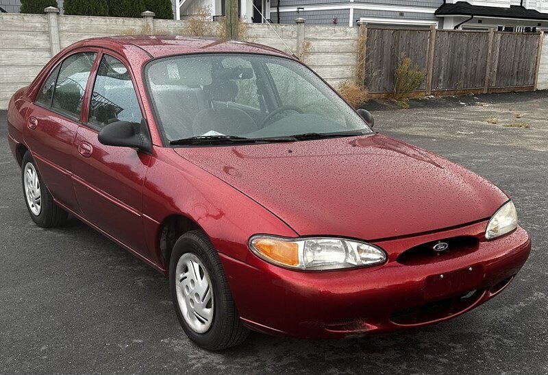 1999 Ford Escort SE  