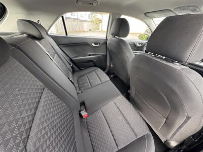 2019 Kia Rio 5-Door S   - Photo 18 - Langley, BC V3A 4H1