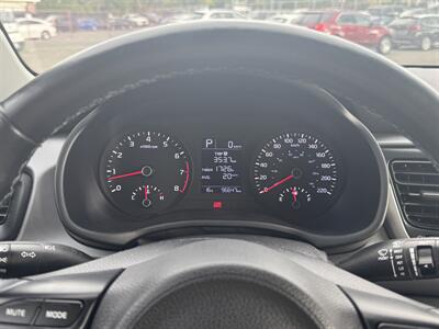 2019 Kia Rio 5-Door S   - Photo 10 - Langley, BC V3A 4H1