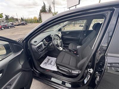 2019 Kia Rio 5-Door S   - Photo 15 - Langley, BC V3A 4H1