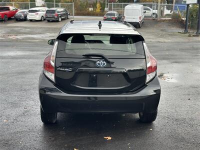 2016 Toyota Prius c One - Photo 10 - Langley, BC V3A 4H1