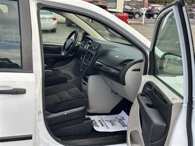 2016 Dodge Grand Caravan SE - Photo 12 - Langley, BC V3A 4H1