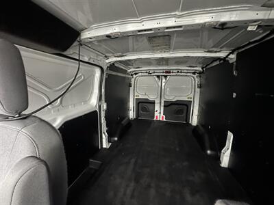 2017 Ford Transit 250   - Photo 36 - Langley, BC V3A 4H1