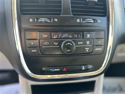 2017 Dodge Grand Caravan Crew - Photo 8 - Langley, BC V3A 4H1