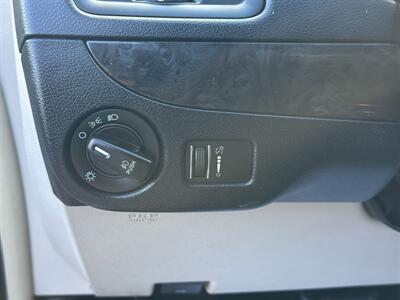 2017 Dodge Grand Caravan Crew - Photo 30 - Langley, BC V3A 4H1