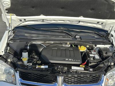 2017 Dodge Grand Caravan Crew - Photo 6 - Langley, BC V3A 4H1