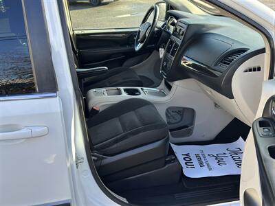 2017 Dodge Grand Caravan Crew - Photo 14 - Langley, BC V3A 4H1