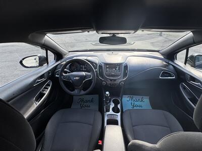 2018 Chevrolet Cruze LT Auto   - Photo 11 - Langley, BC V3A 4H1