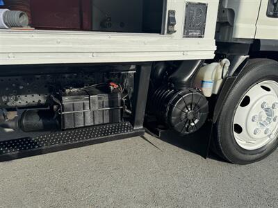 2012 Isuzu NPR - Photo 28 - Langley, BC V3A 4H1