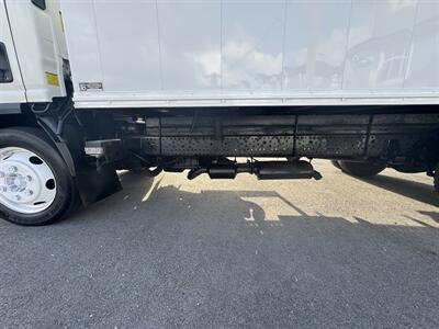 2012 Isuzu NPR - Photo 23 - Langley, BC V3A 4H1